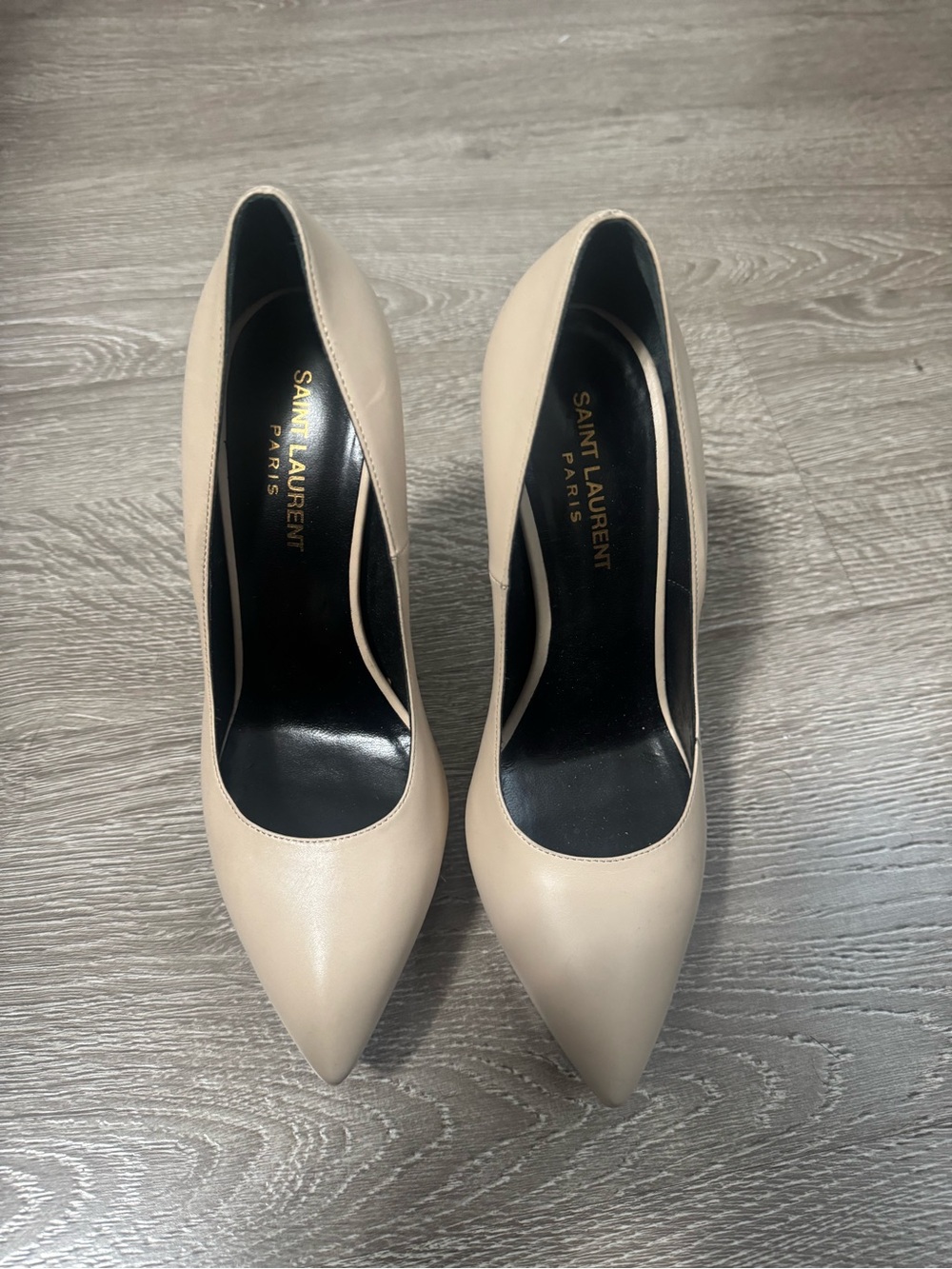 Saint Laurent Nude Pointed-Toe Leather Pumps